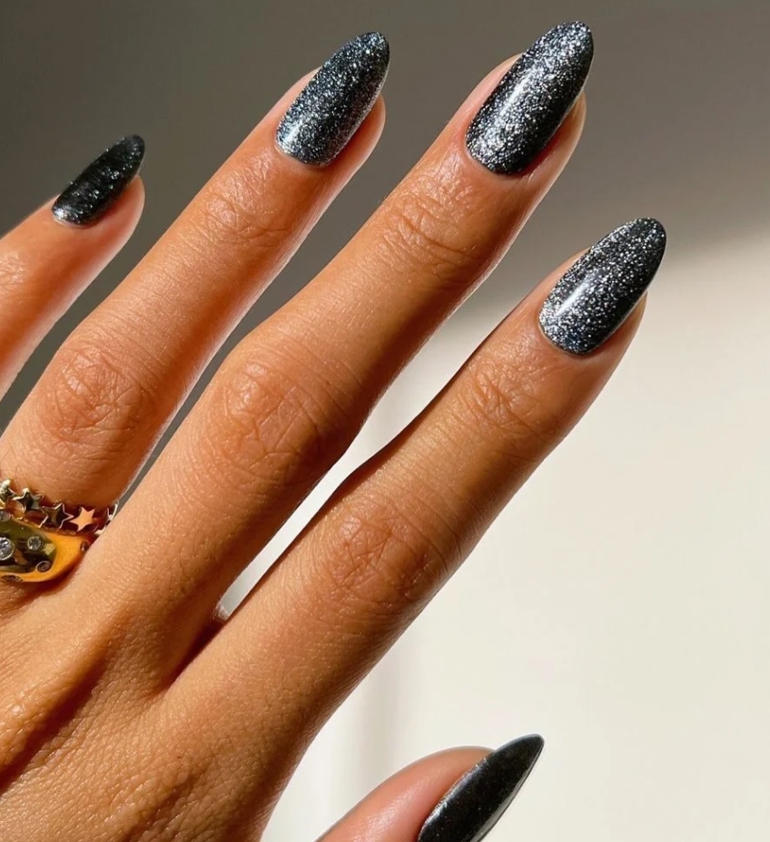 Glittery nails