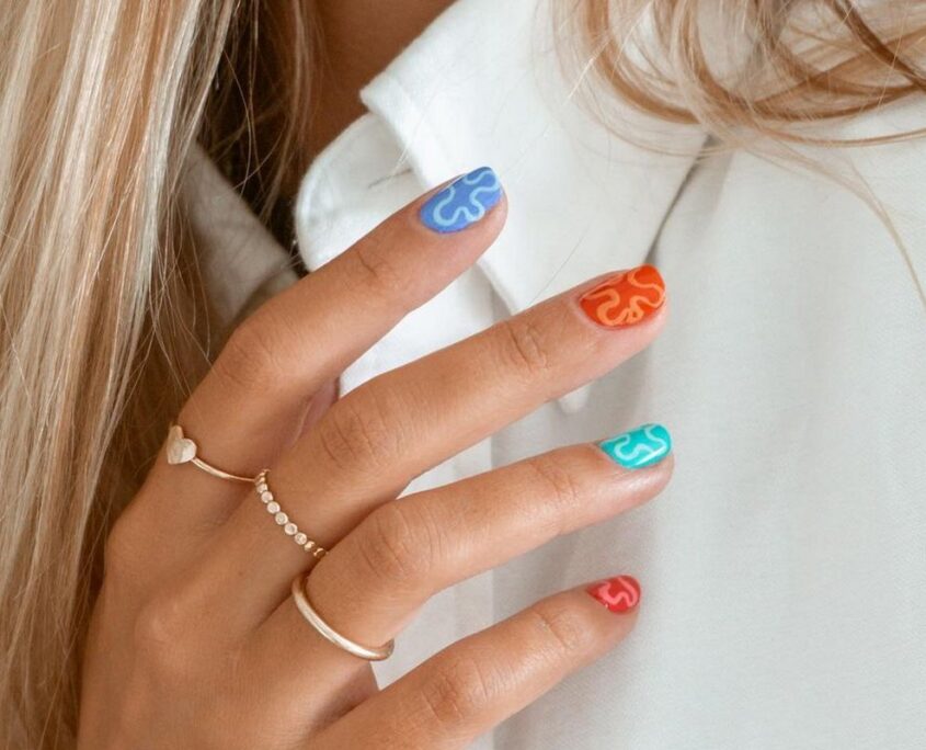 nails-9090-9
